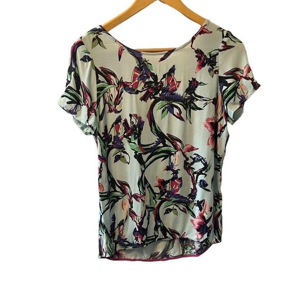 VIOLET + CLAIRE Floral Print Lightweight Back Cut Out Short Sleeve Dressy Top S - Picture 1 of 8